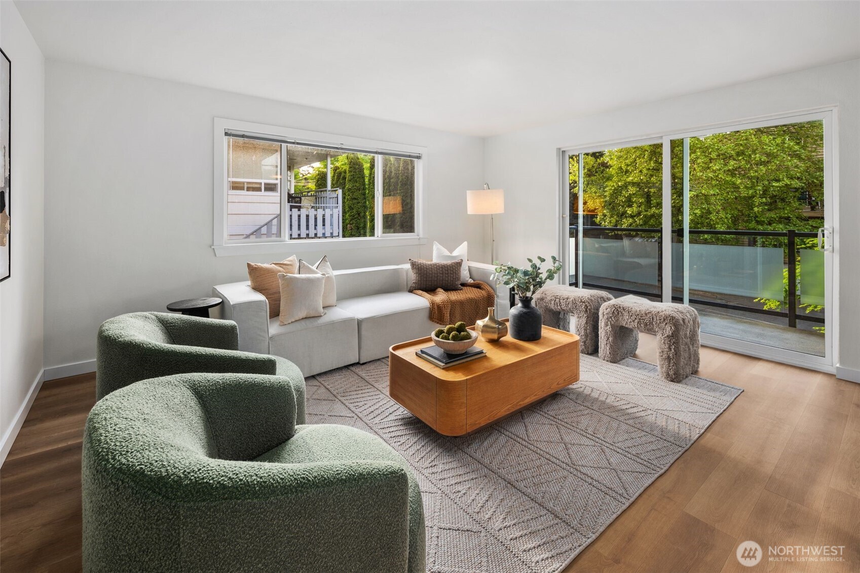 845 NE 125th Street Unit: 301