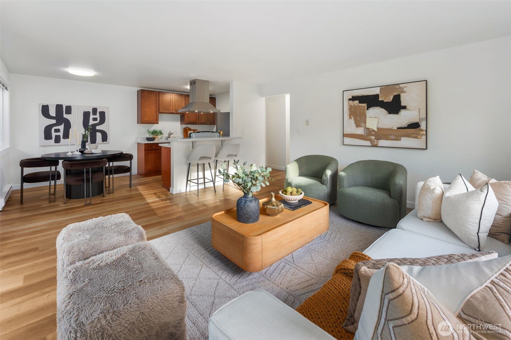 845 NE 125th Street Unit: 301