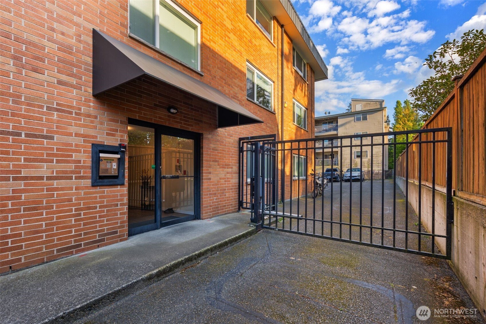 845 NE 125th Street Unit: 301
