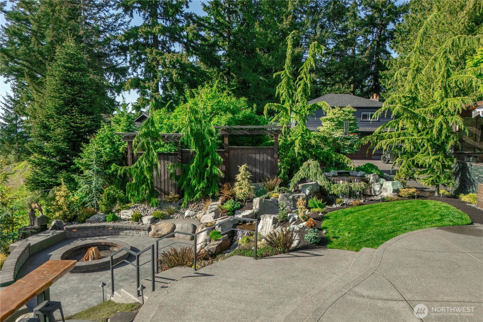 7207 Myers Road E