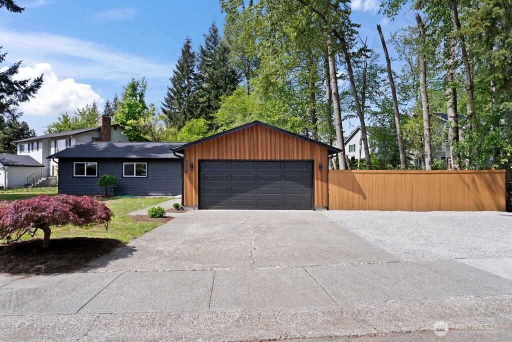 9516 57th Drive NE