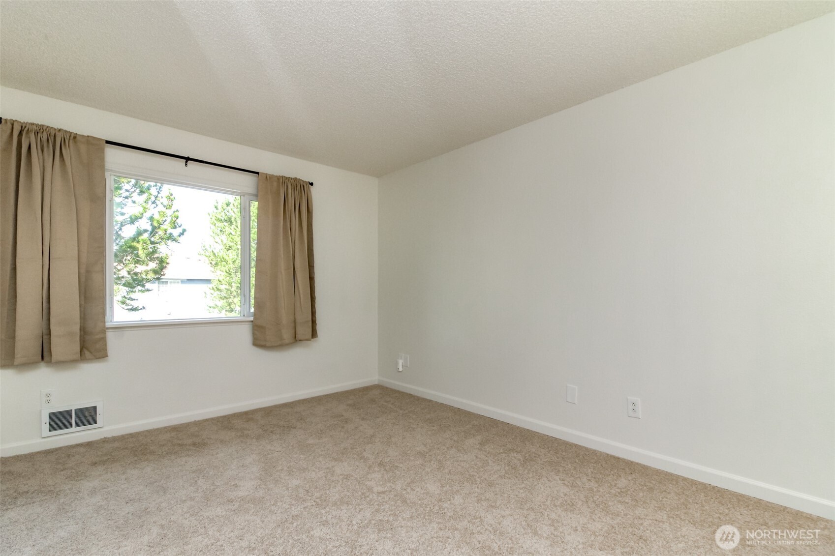 10521 SE 252nd Street Unit: P3