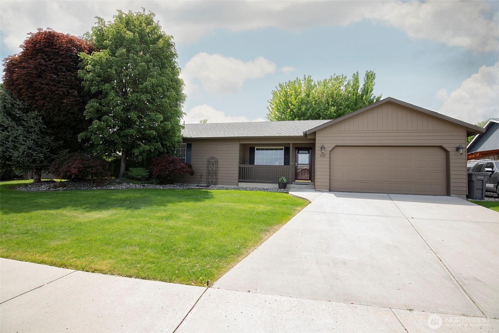 1547 Virginia Way