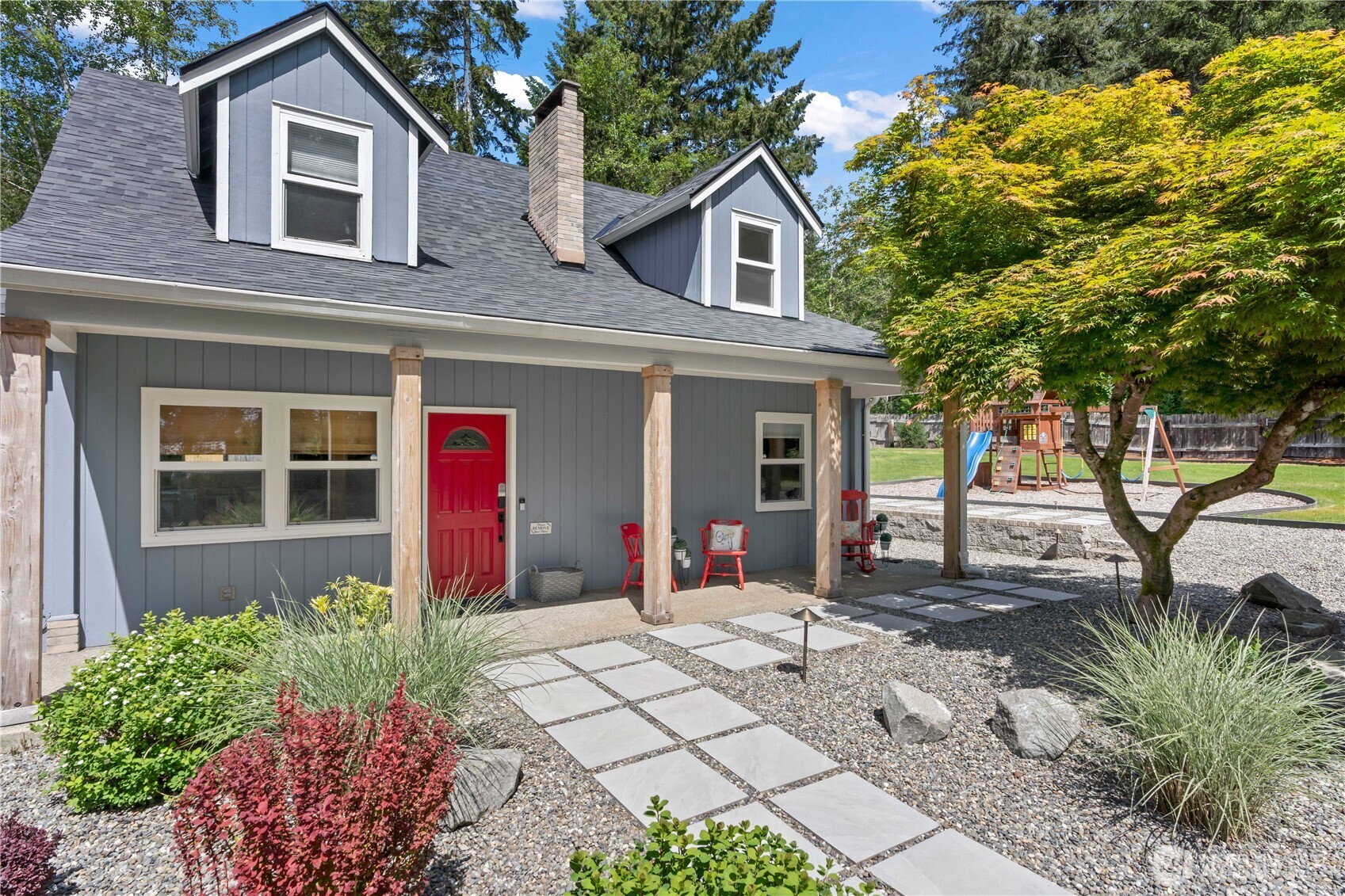 270 SE Noble Glen Drive