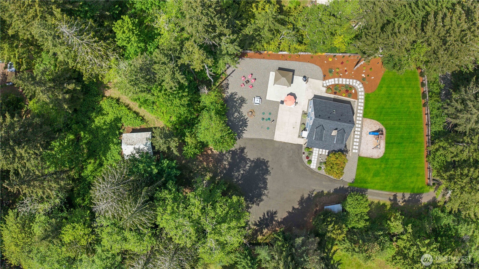 270 SE Noble Glen Drive