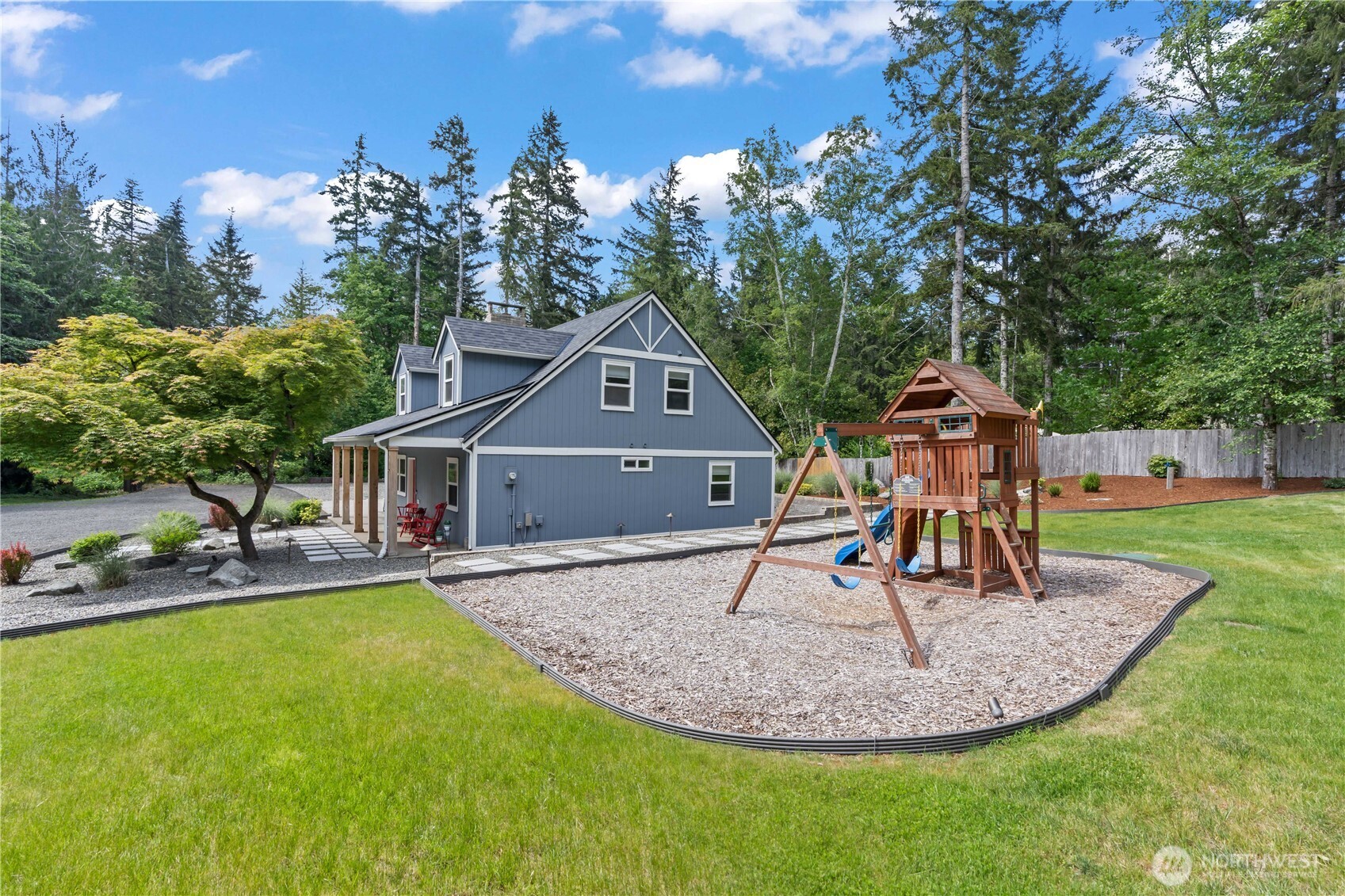 270 SE Noble Glen Drive