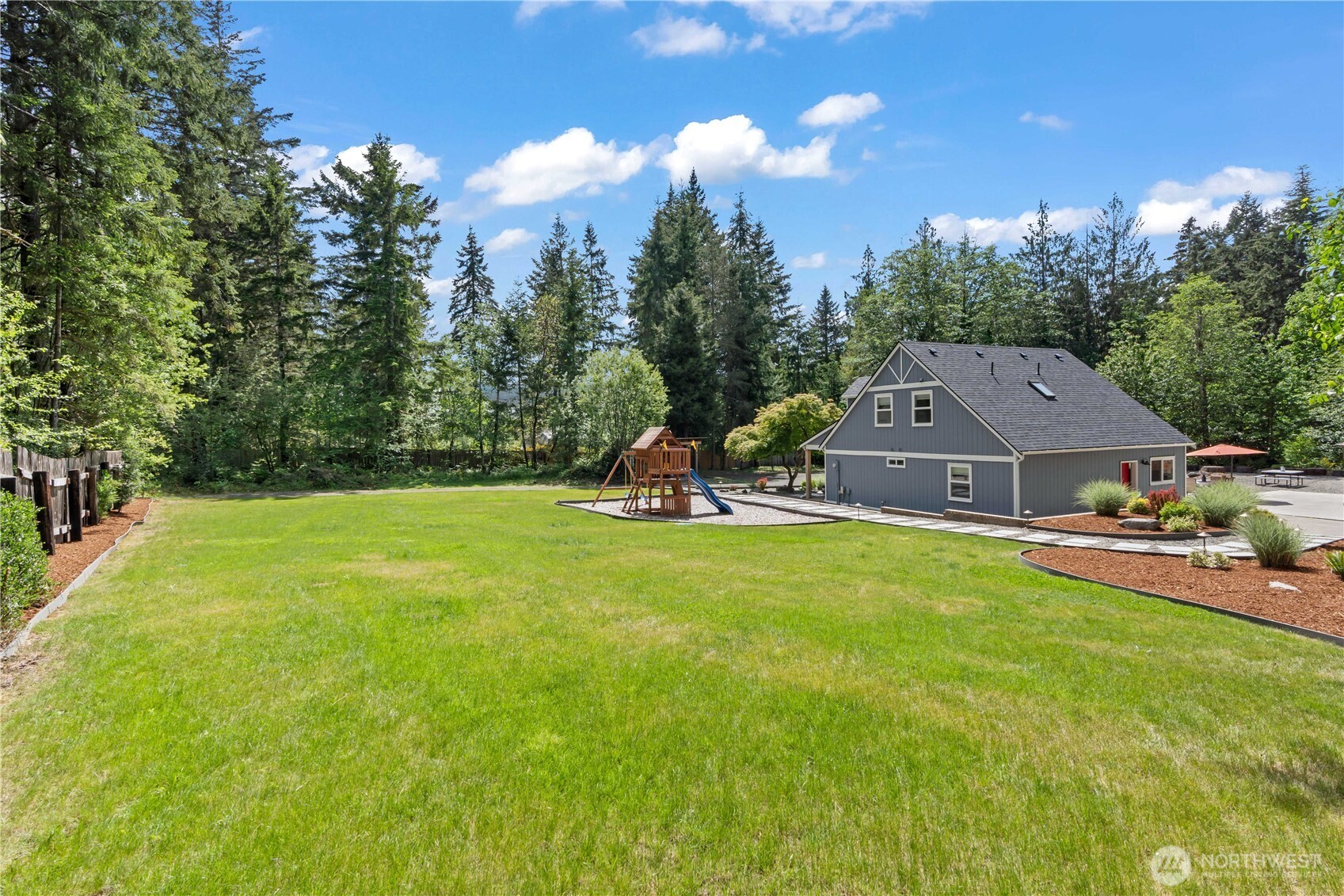 270 SE Noble Glen Drive