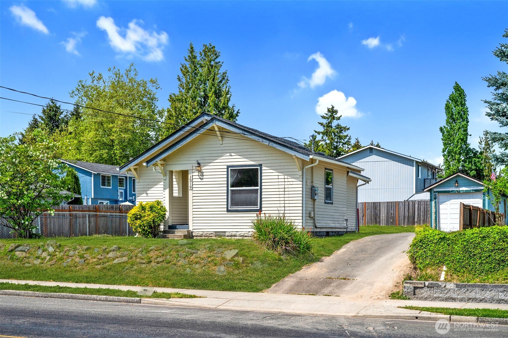 1319 E 56th Street