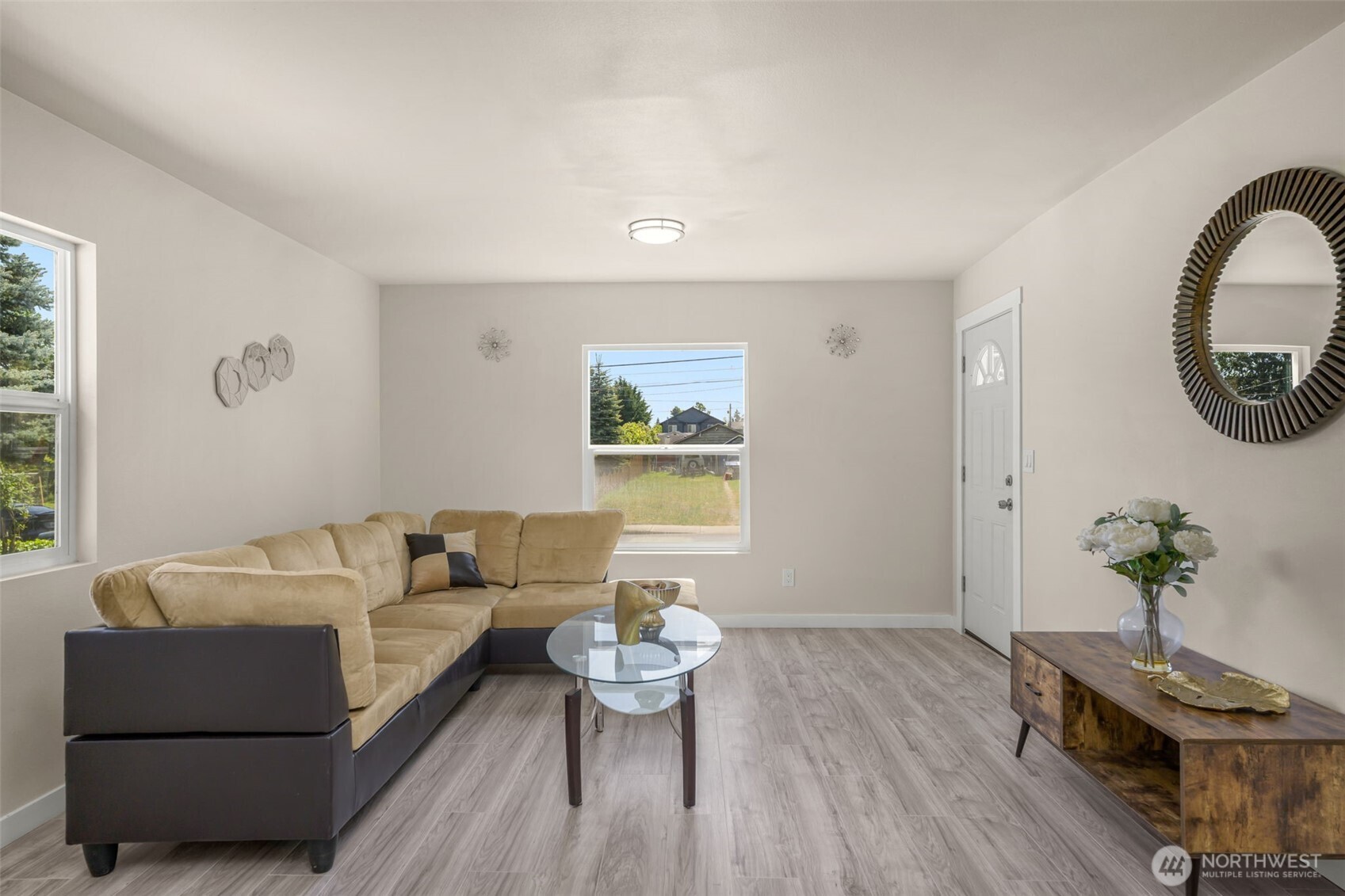 1319 E 56th Street