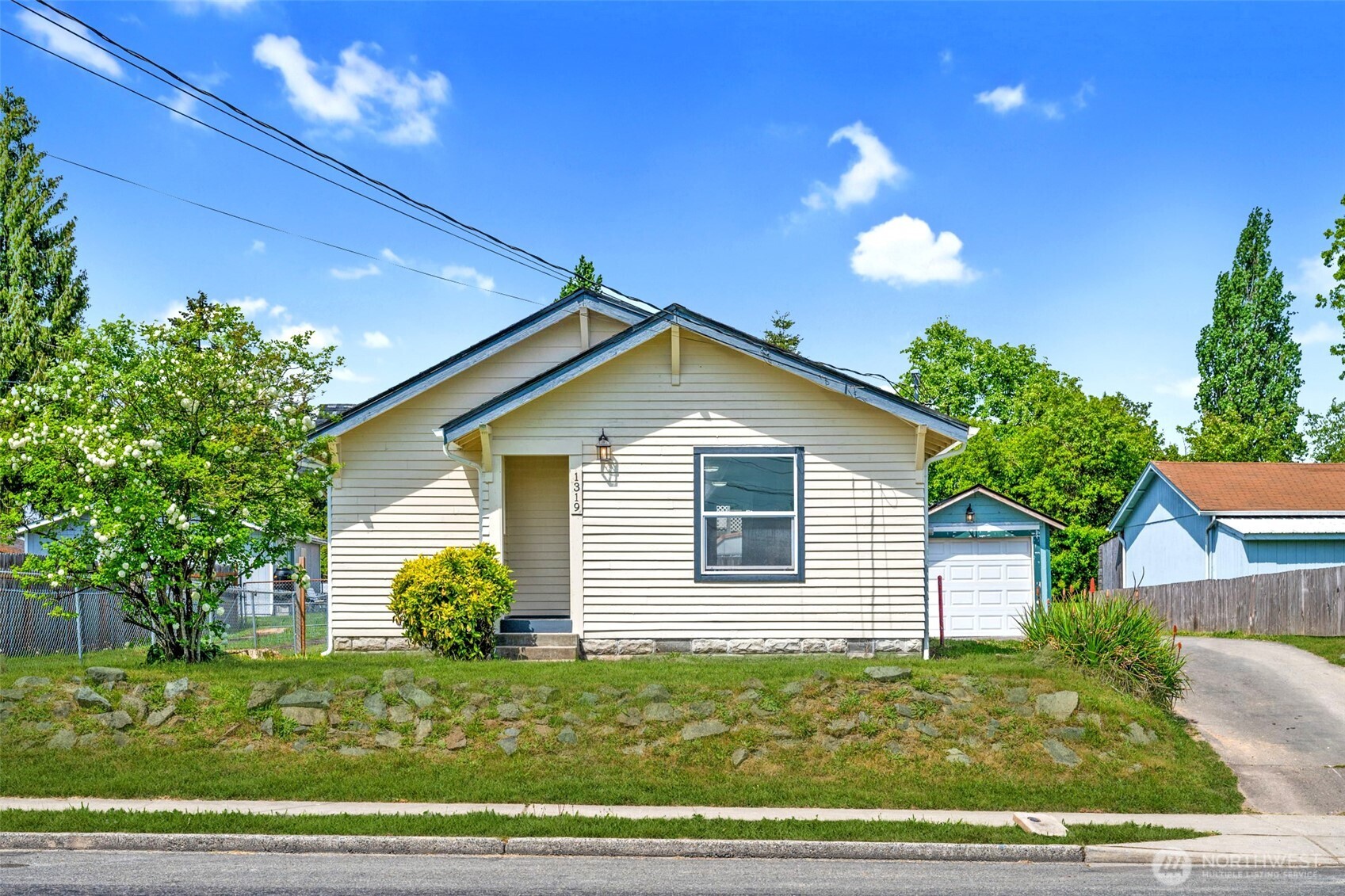 1319 E 56th Street
