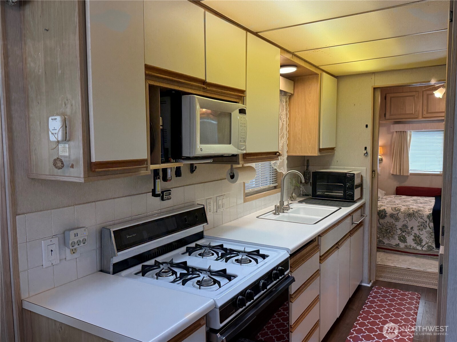 7062 Guide Meridian Road Unit: 19