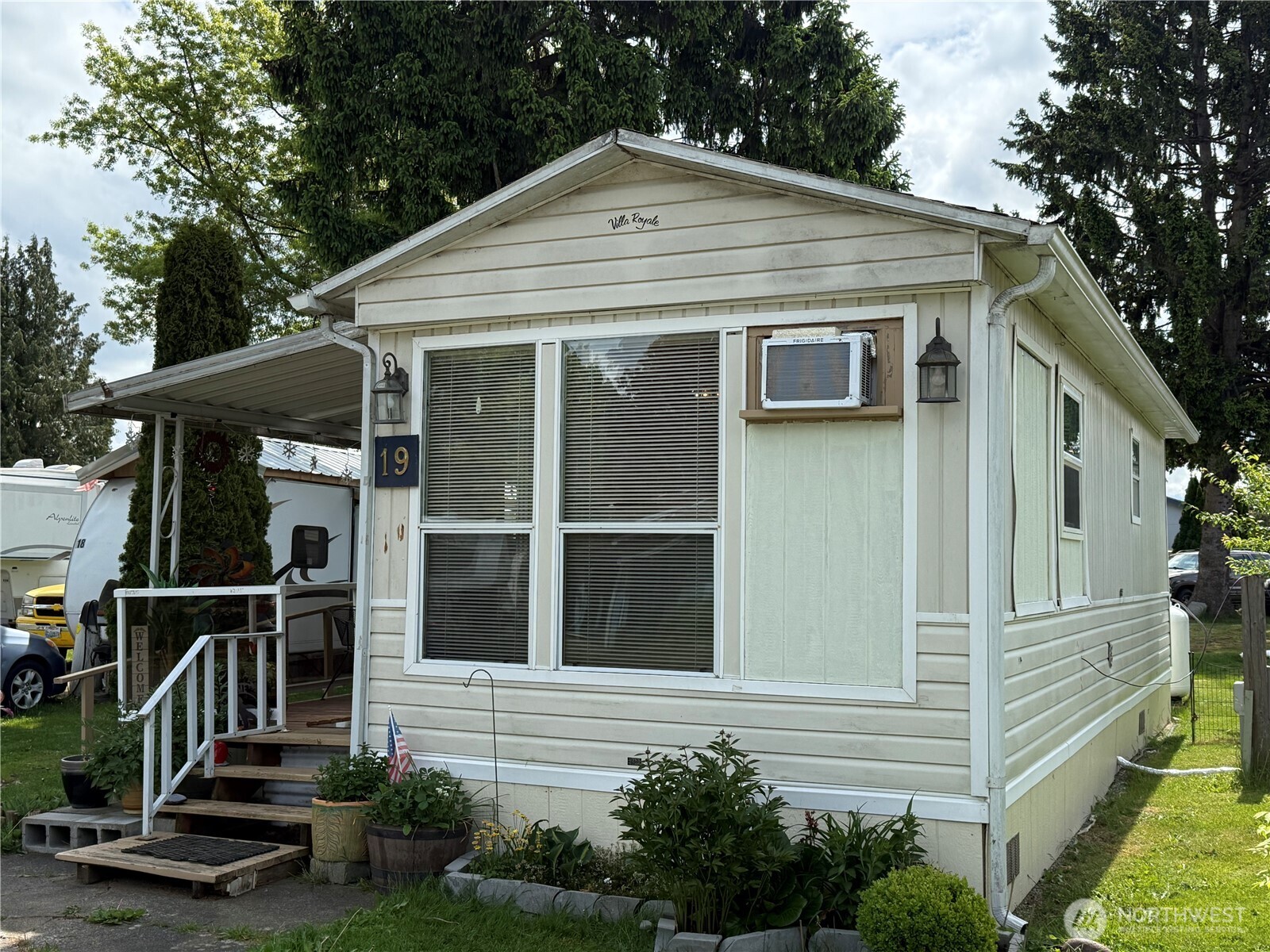 7062 Guide Meridian Road Unit: 19