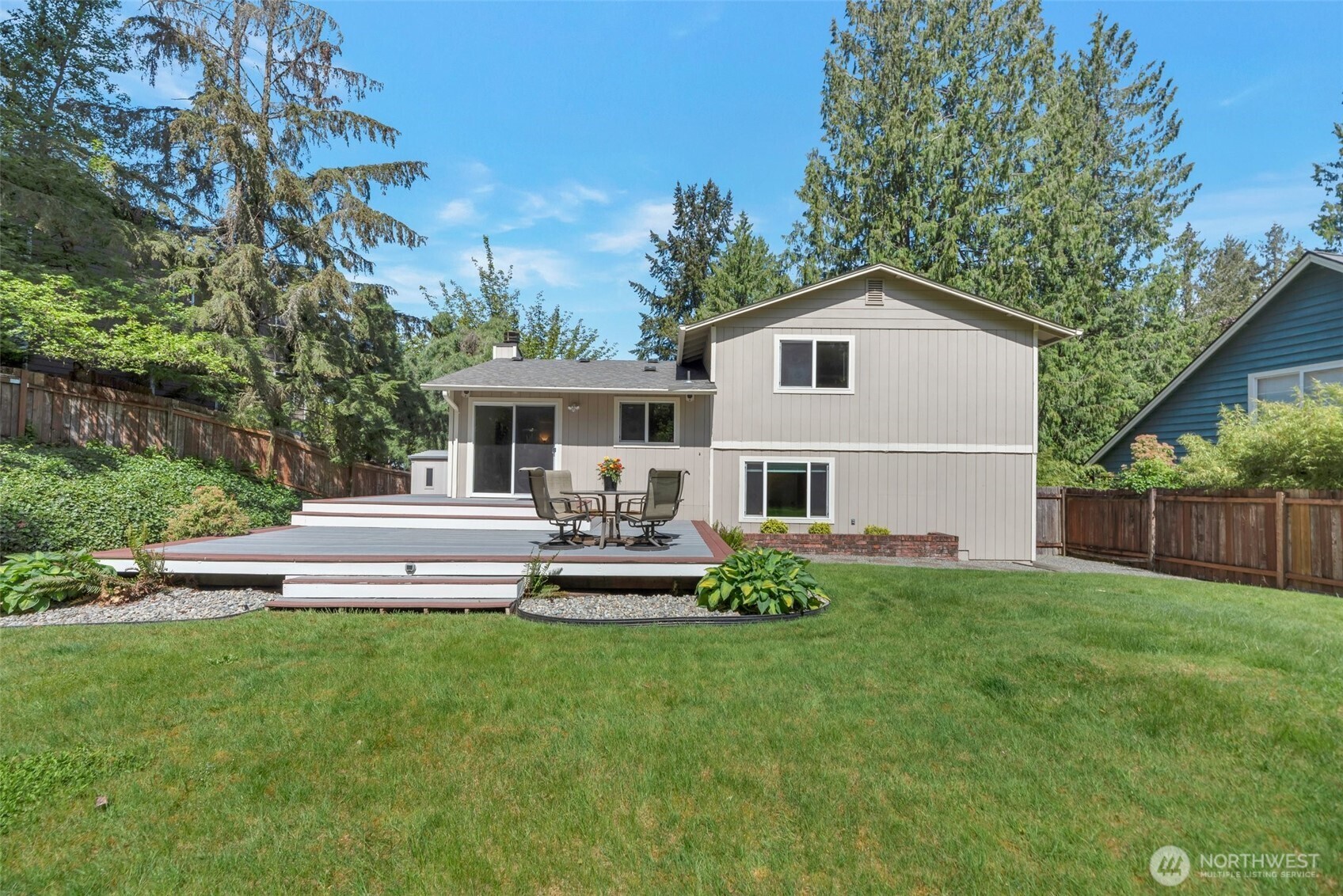 630 Mount Logan Drive SW