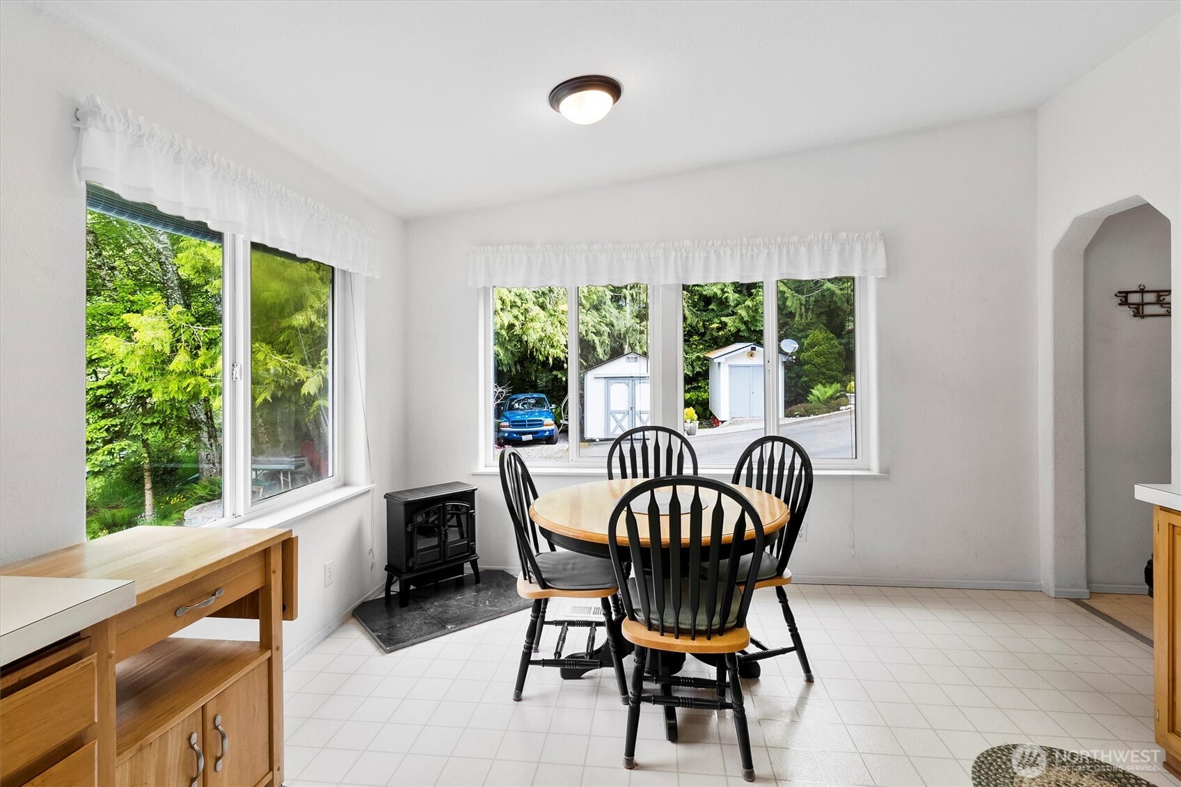 495 Lakeside Drive