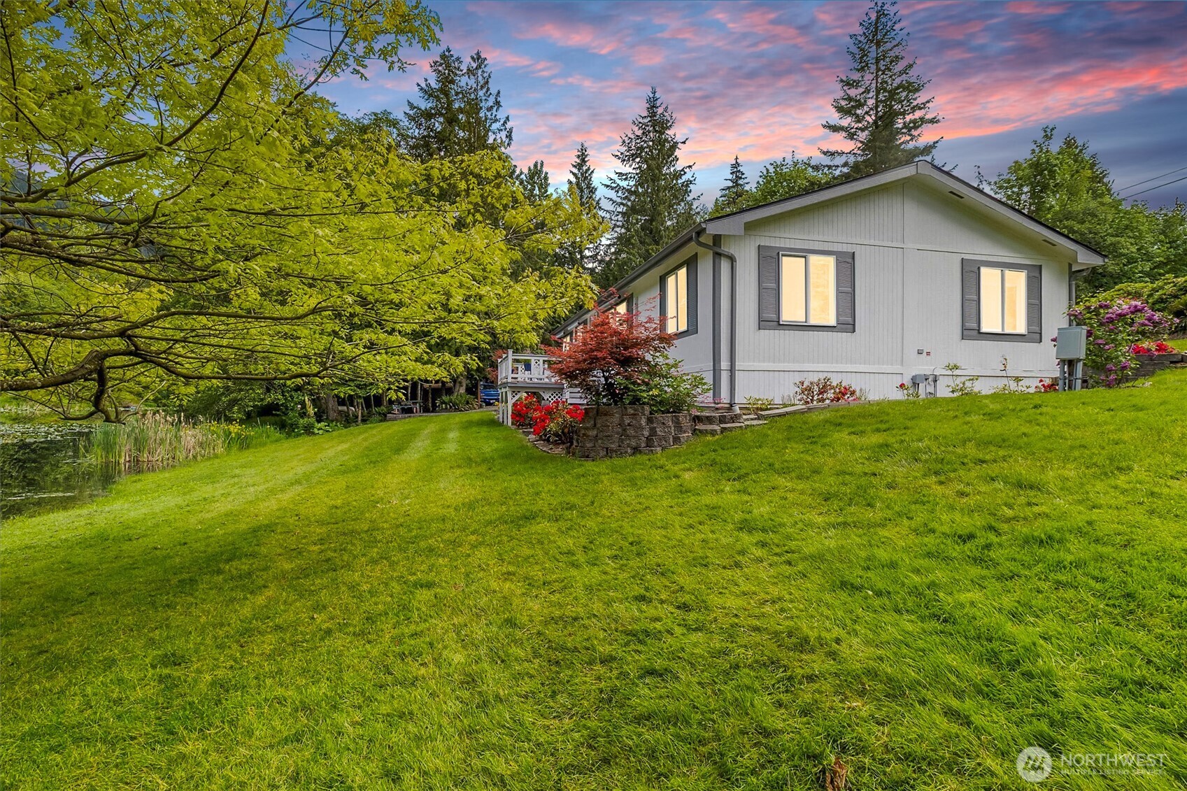 495 Lakeside Drive