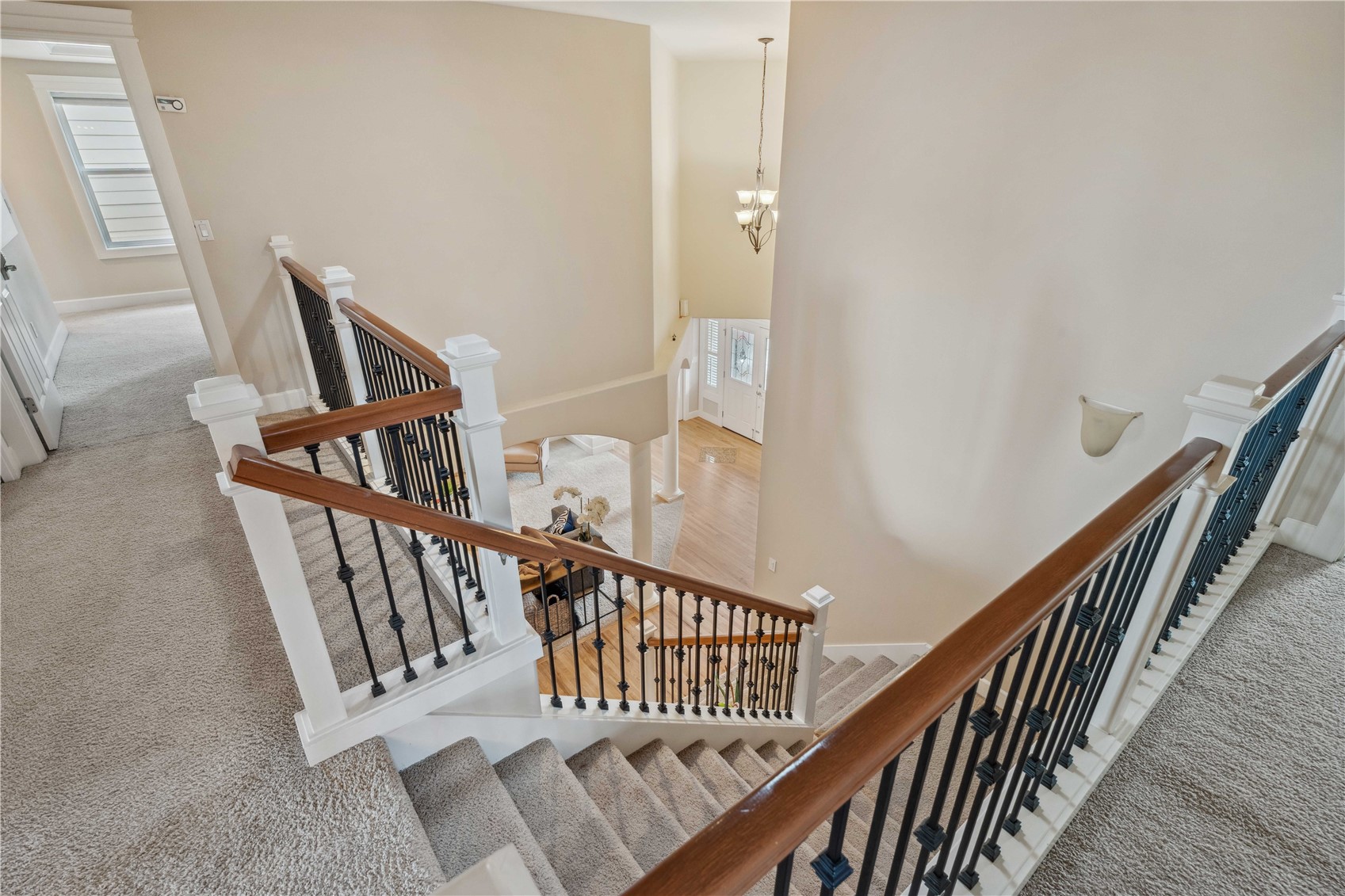 331 Rosario Place NE