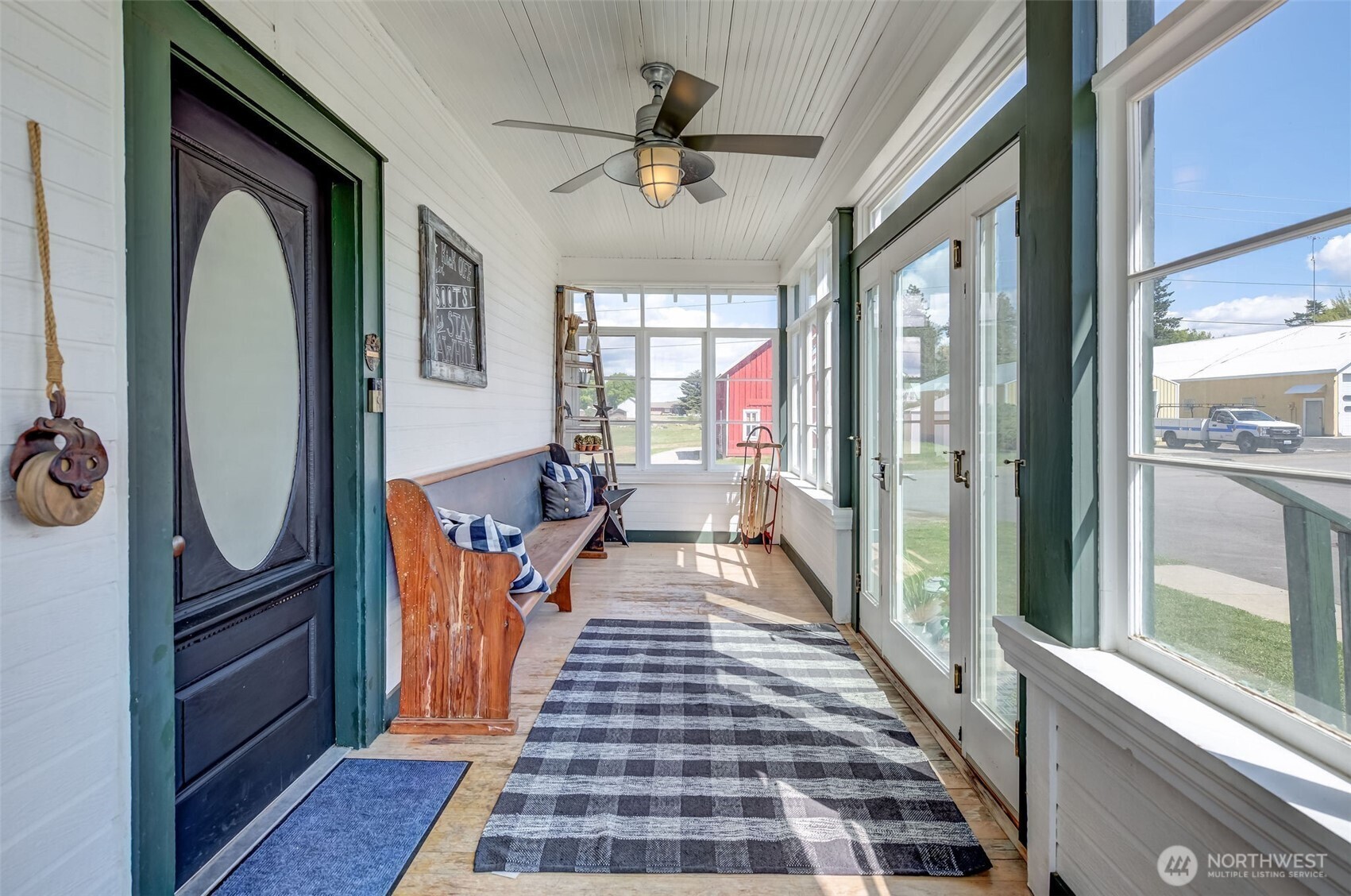 417 E Walnut