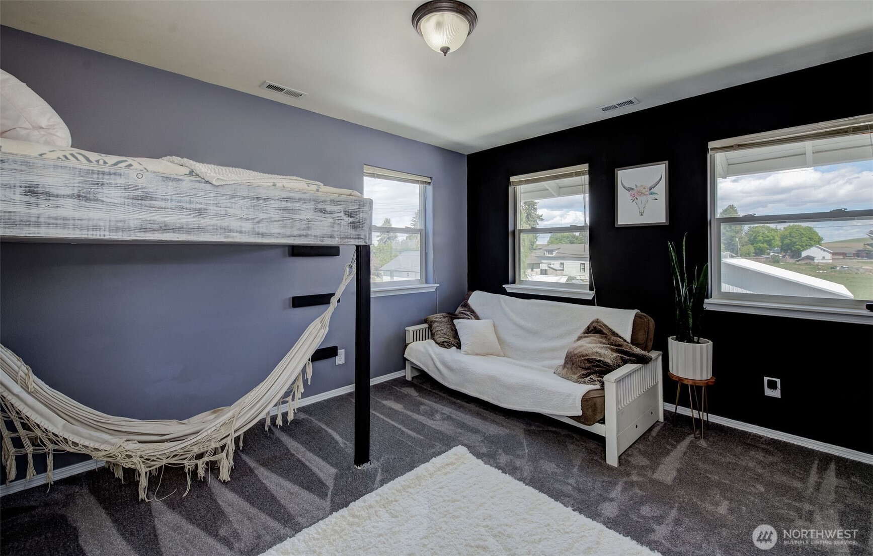 417 E Walnut