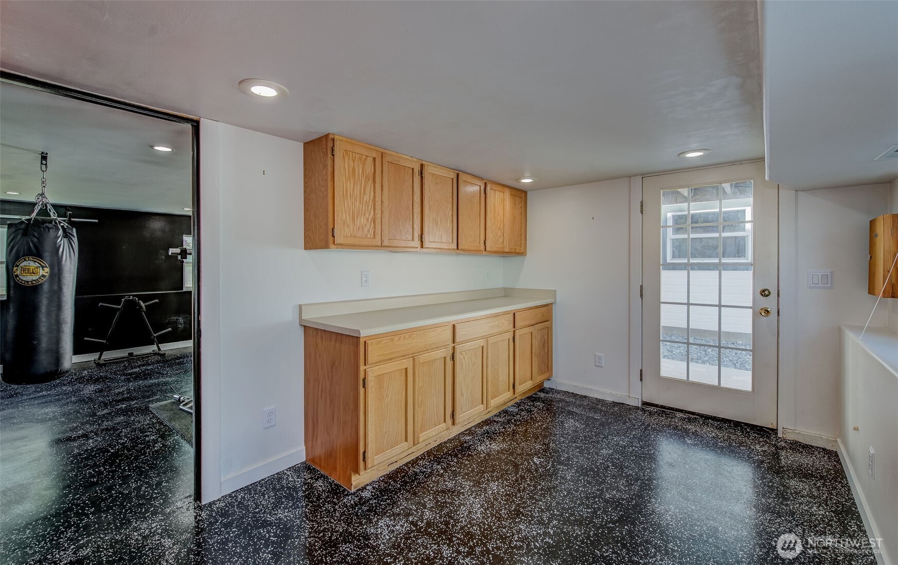 417 E Walnut