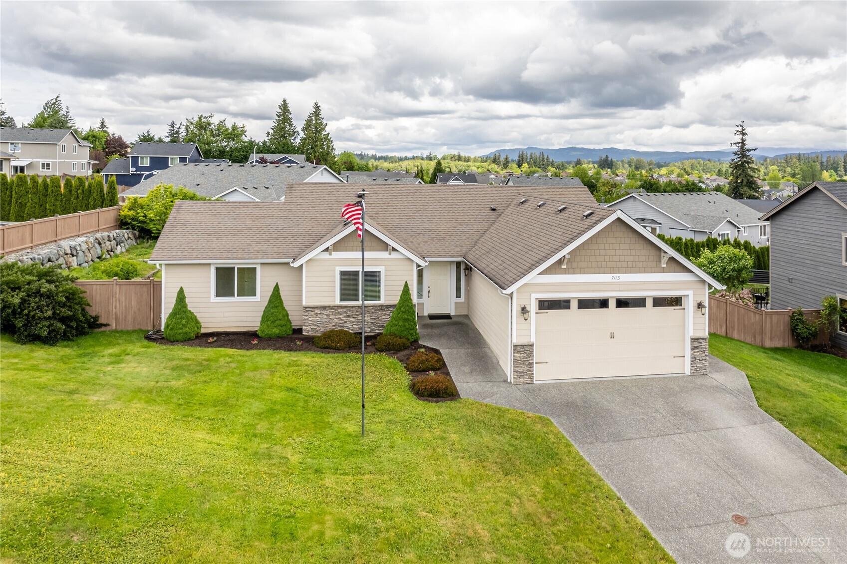 7113 280th Place NW