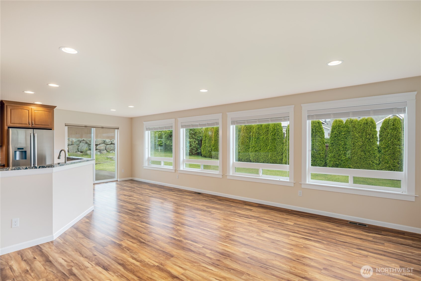 7113 280th Place NW