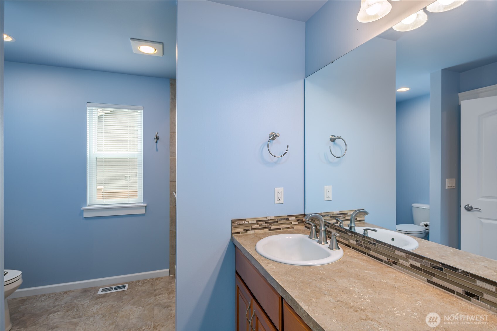 7113 280th Place NW