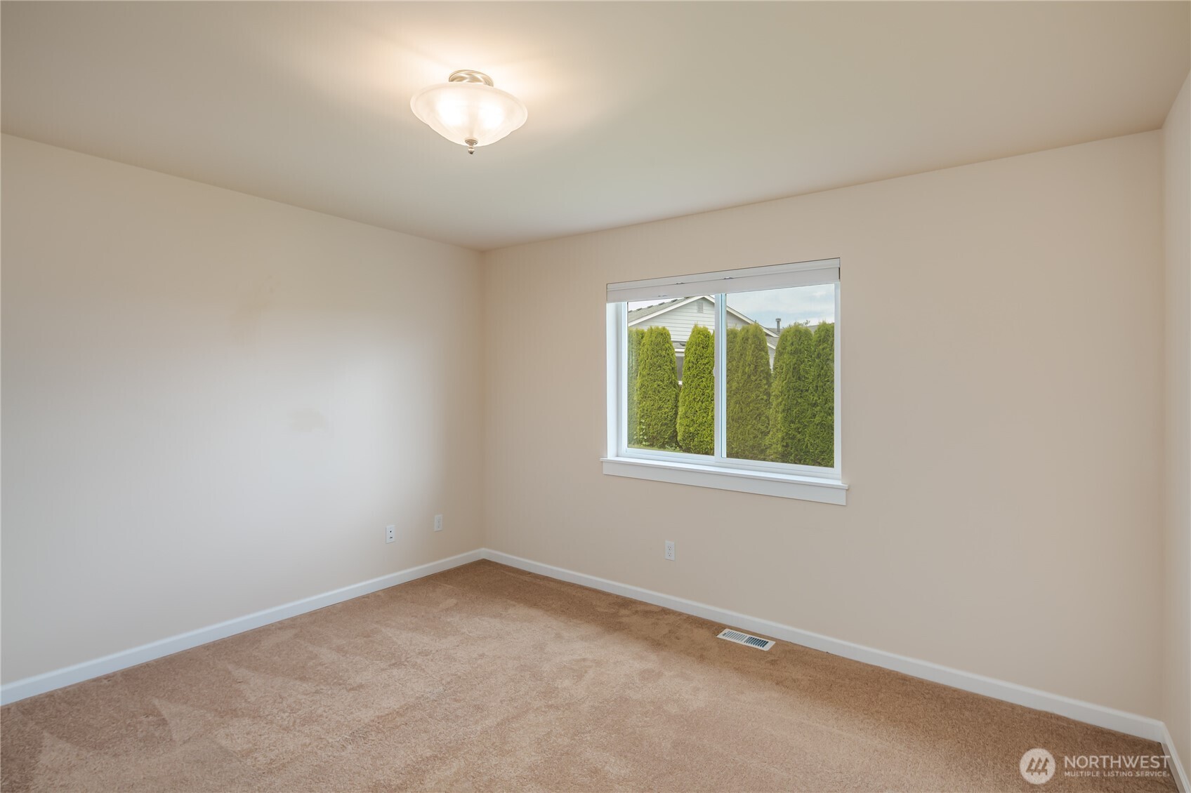 7113 280th Place NW