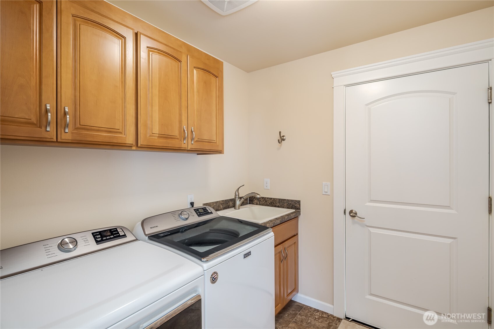 7113 280th Place NW