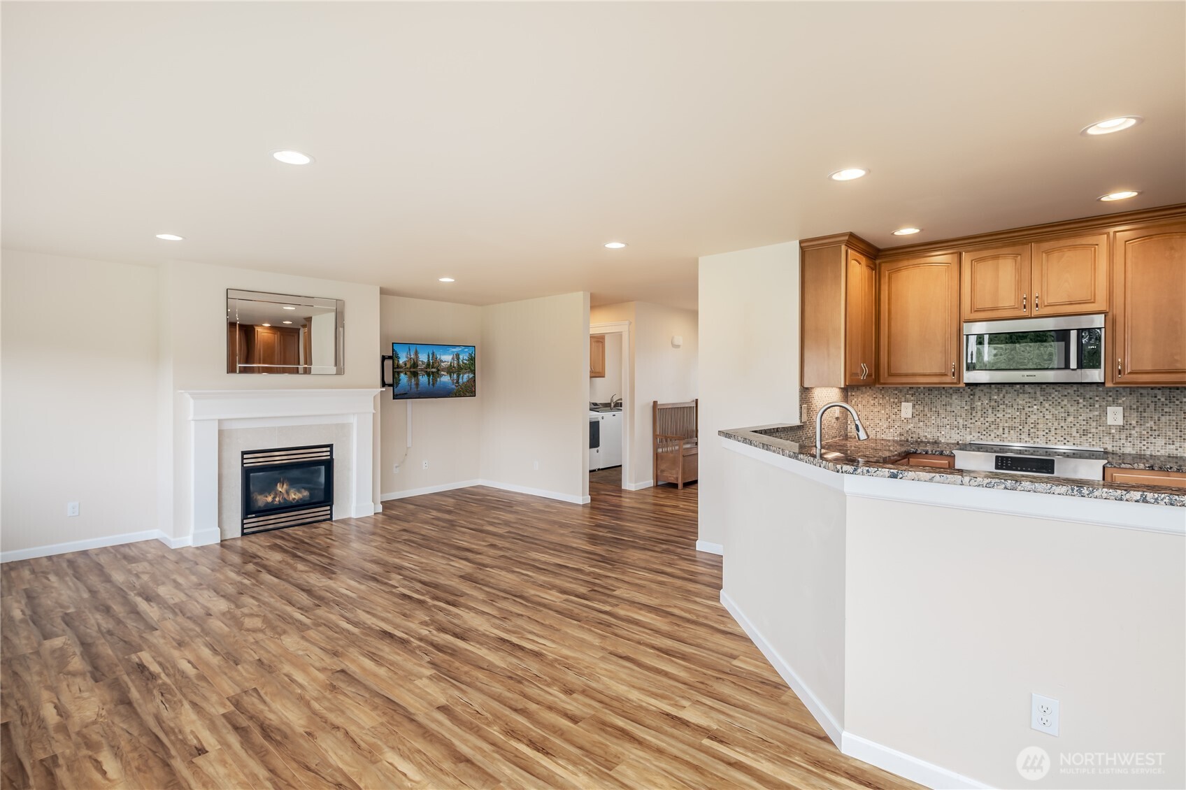 7113 280th Place NW