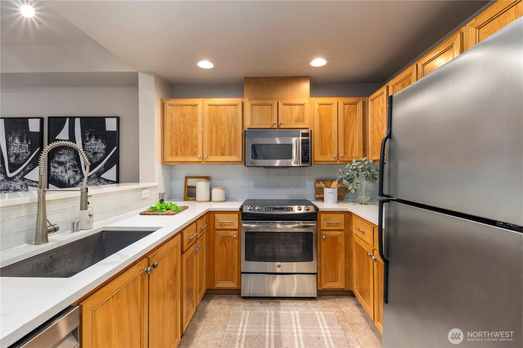 16275 NE 85th Street Unit: 301