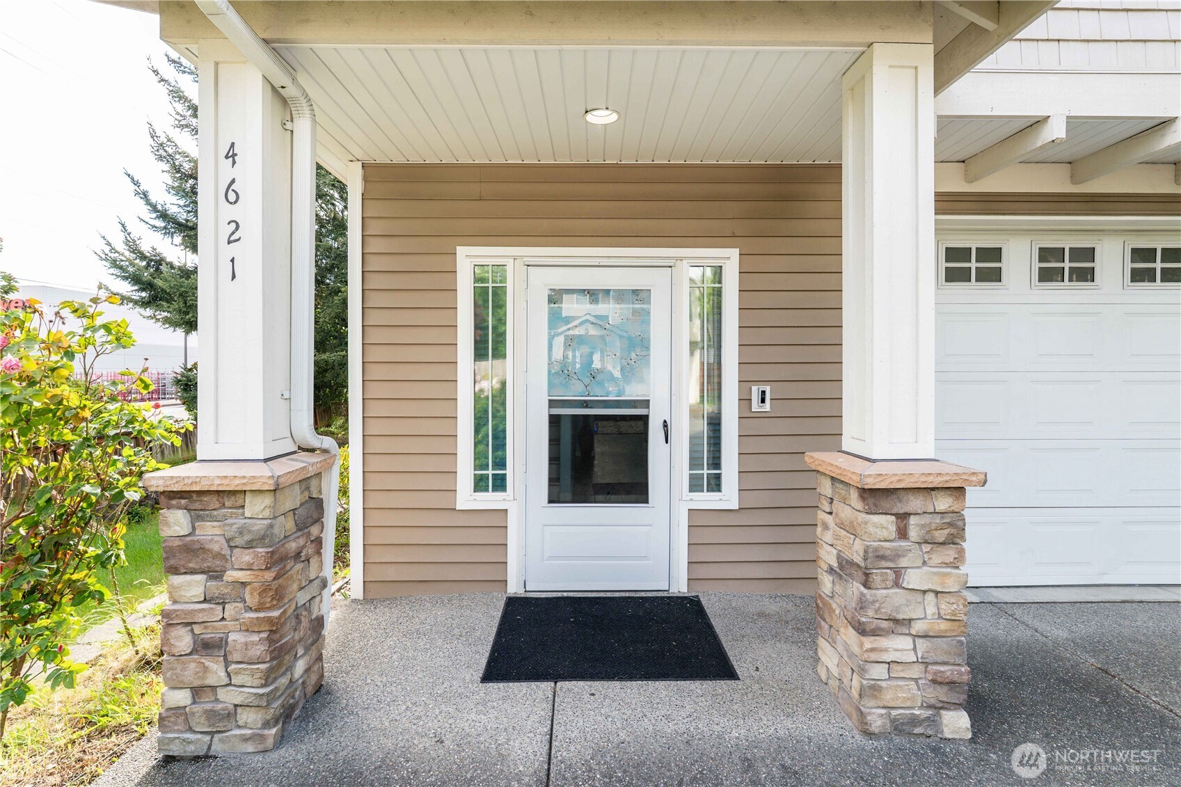 4621 100th Street NE Unit: A