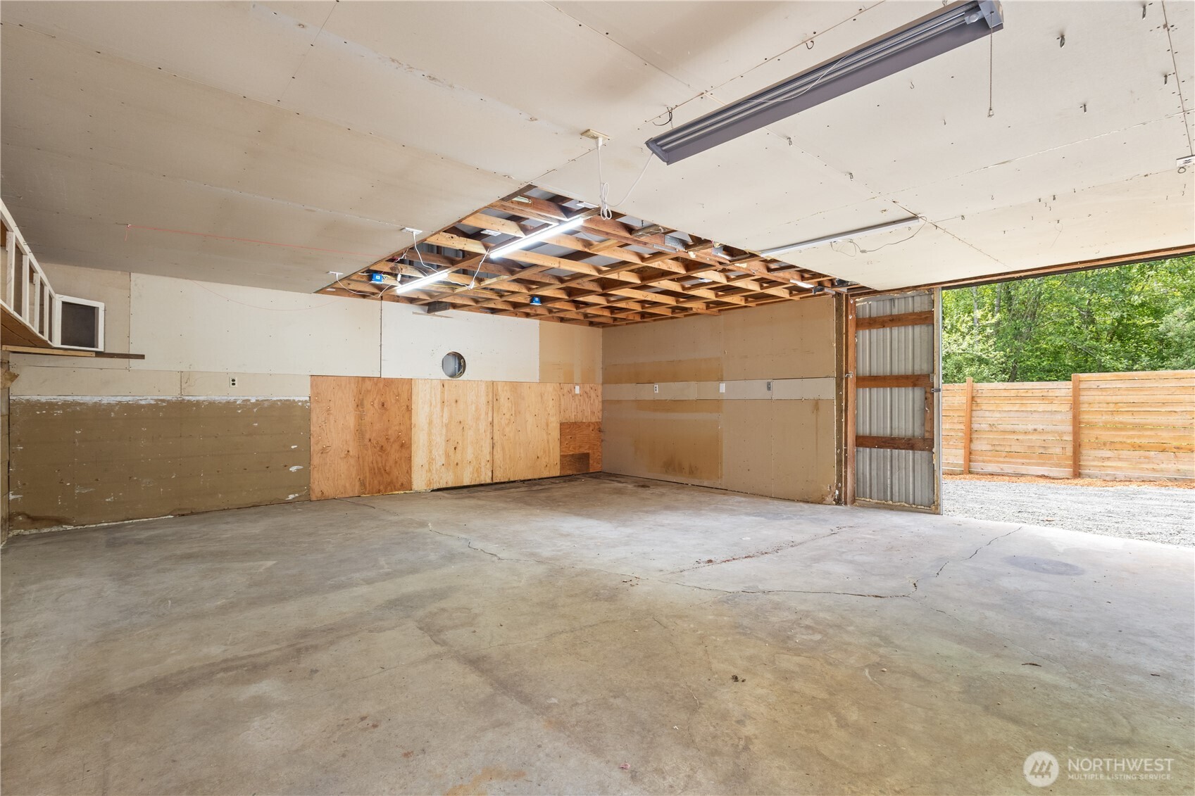 5361 Rd W Minard