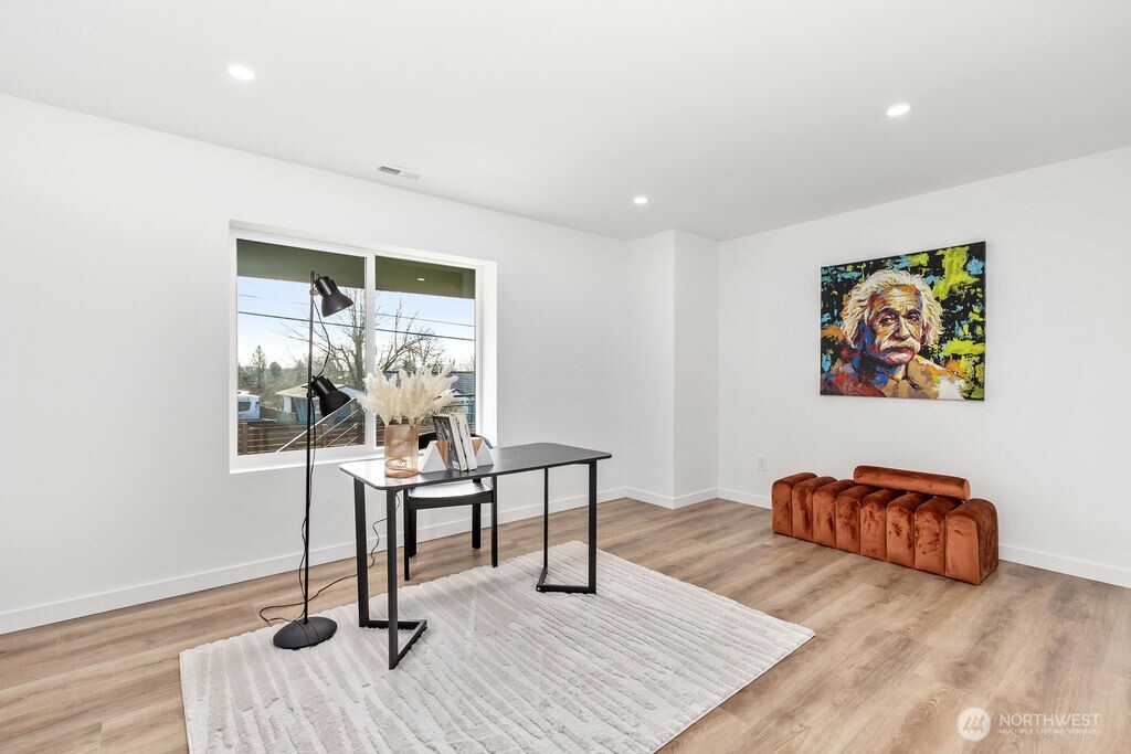 10502 166th Street
