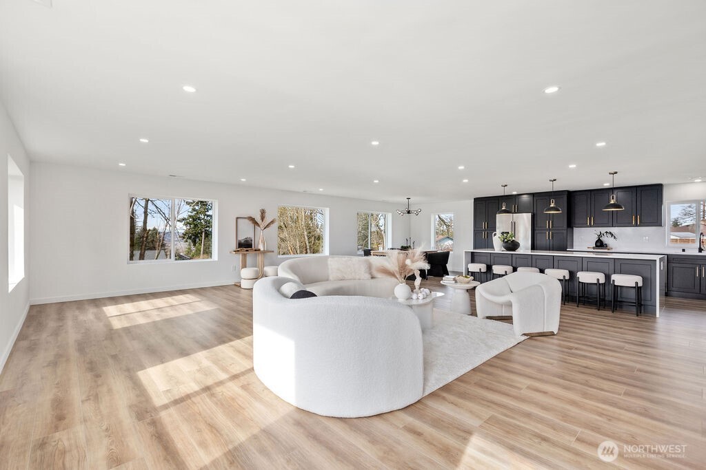 10502 166th Street