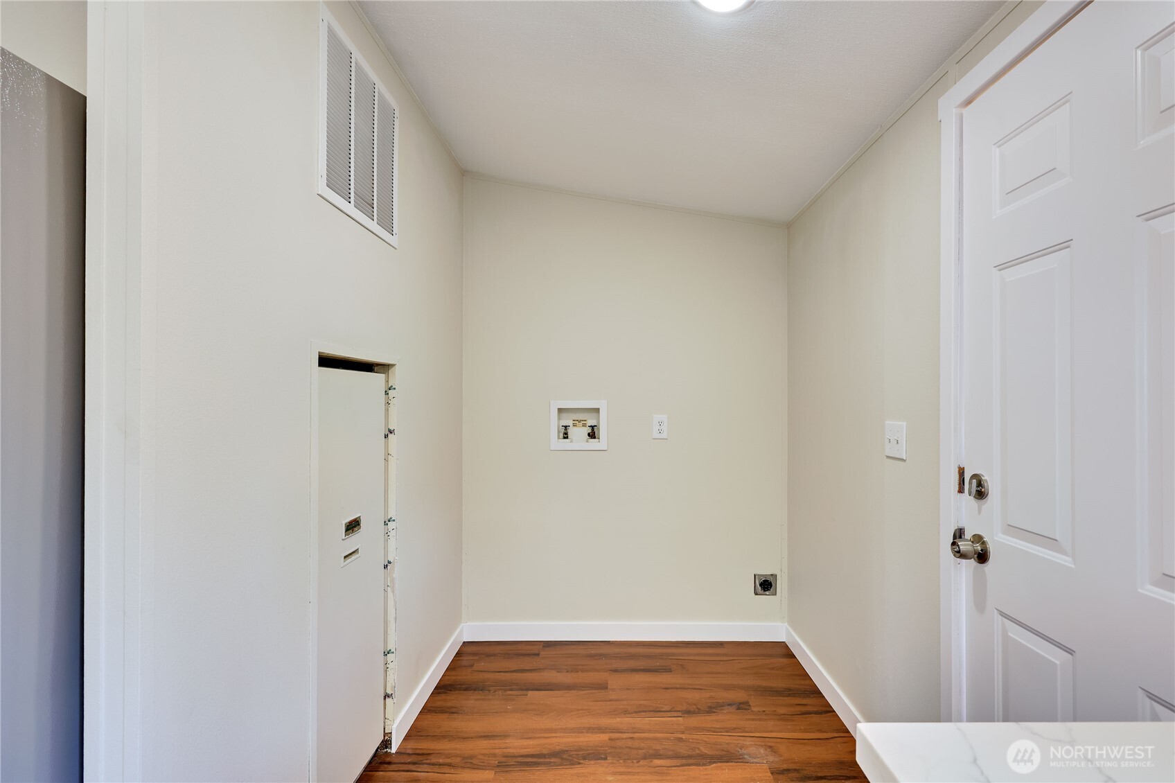 30 NW Treewater Place