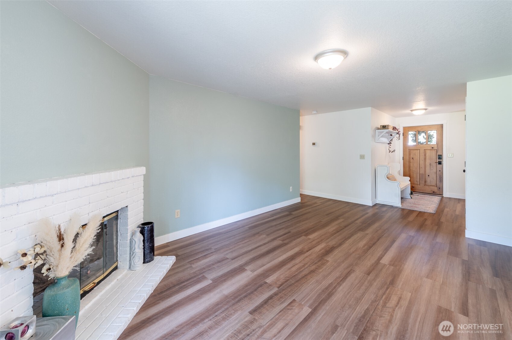 1815 Diamond Loop SE