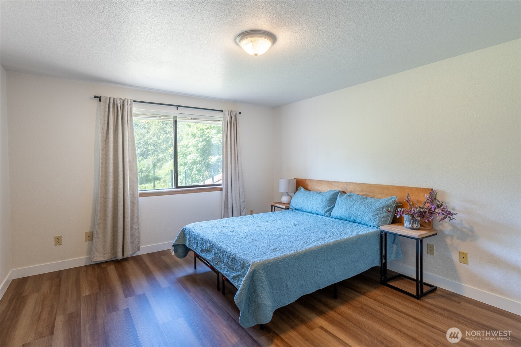 1815 Diamond Loop SE