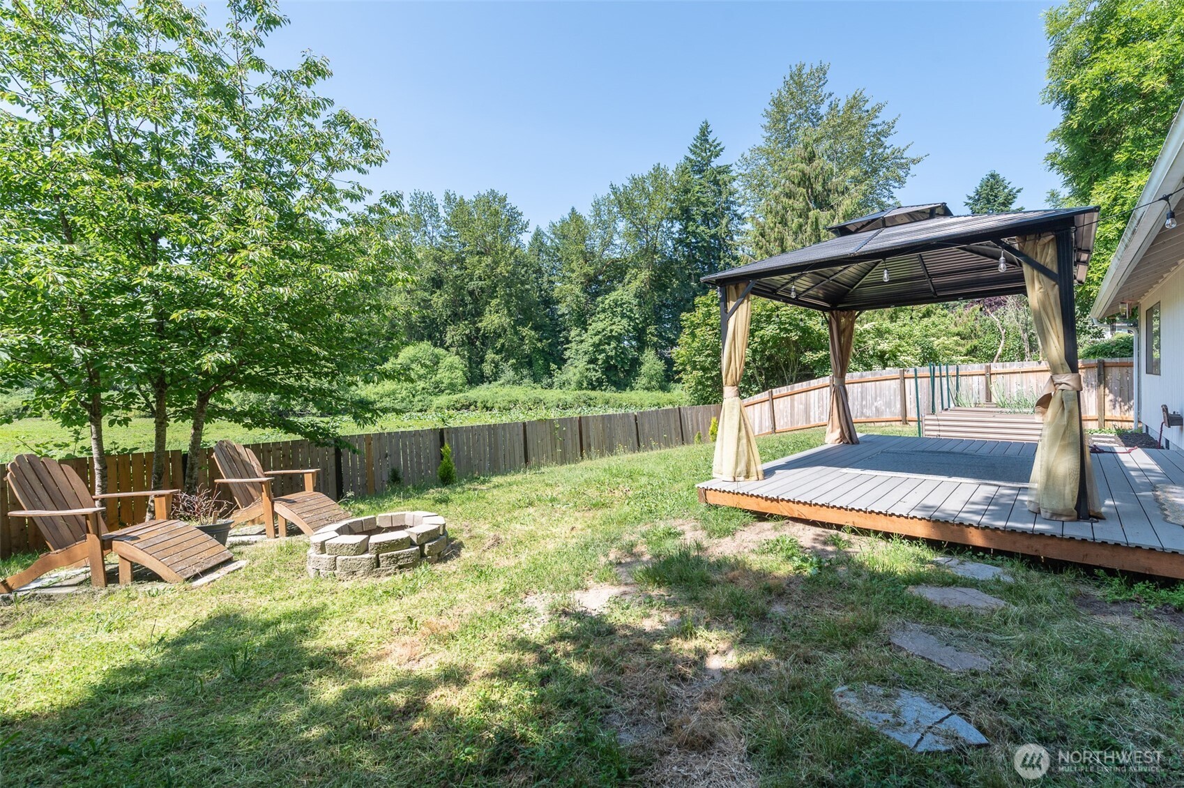1815 Diamond Loop SE