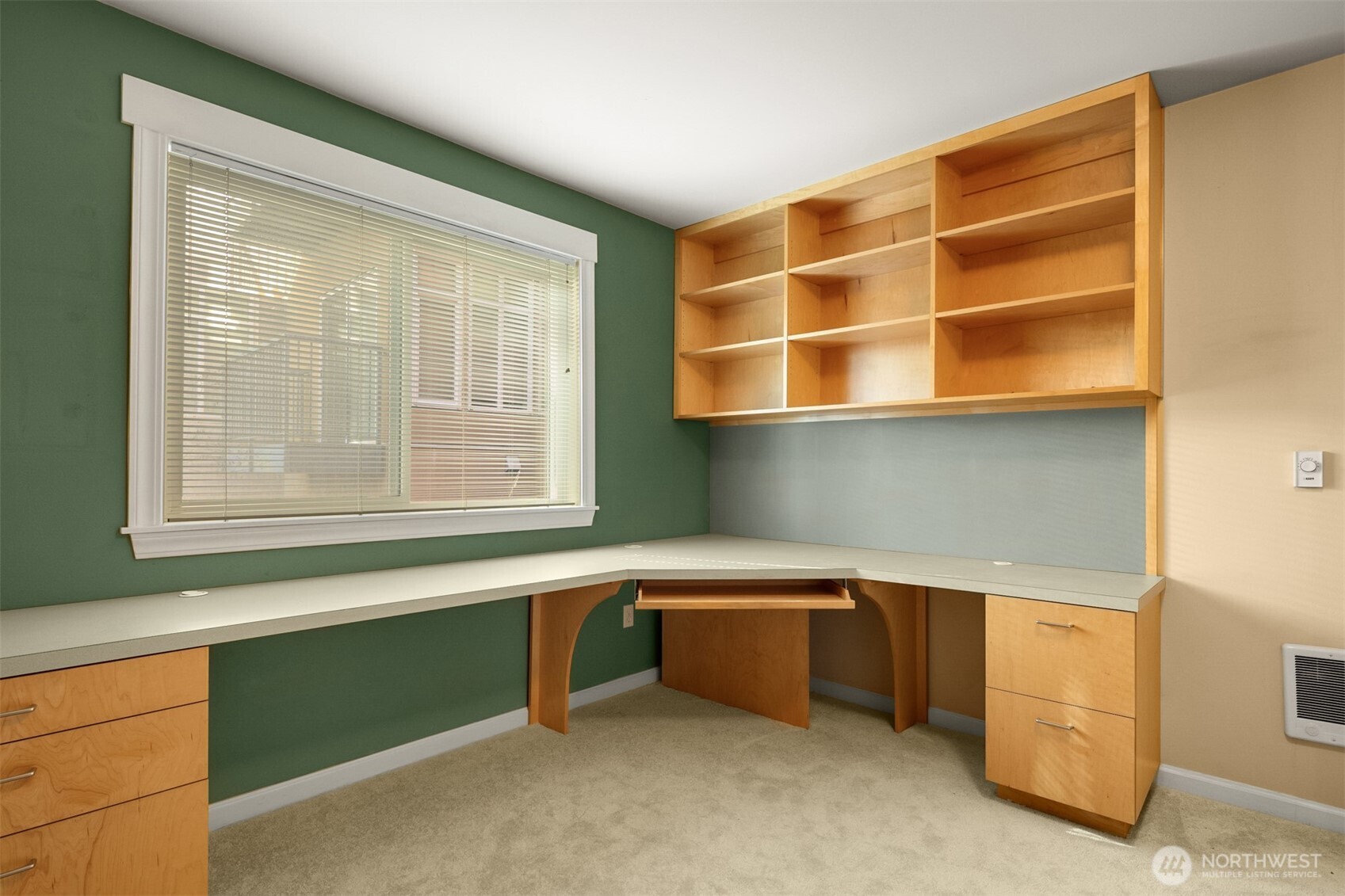 515 1st Avenue W Unit: 203