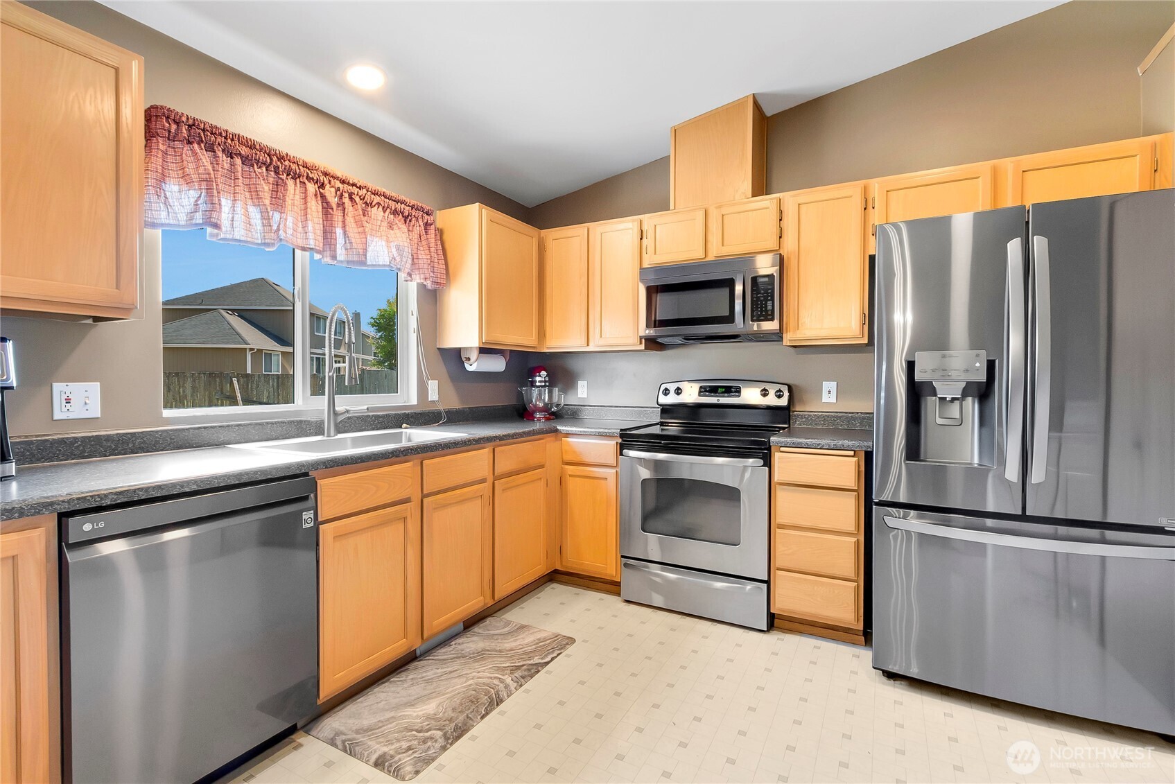 25320 153rd Street E