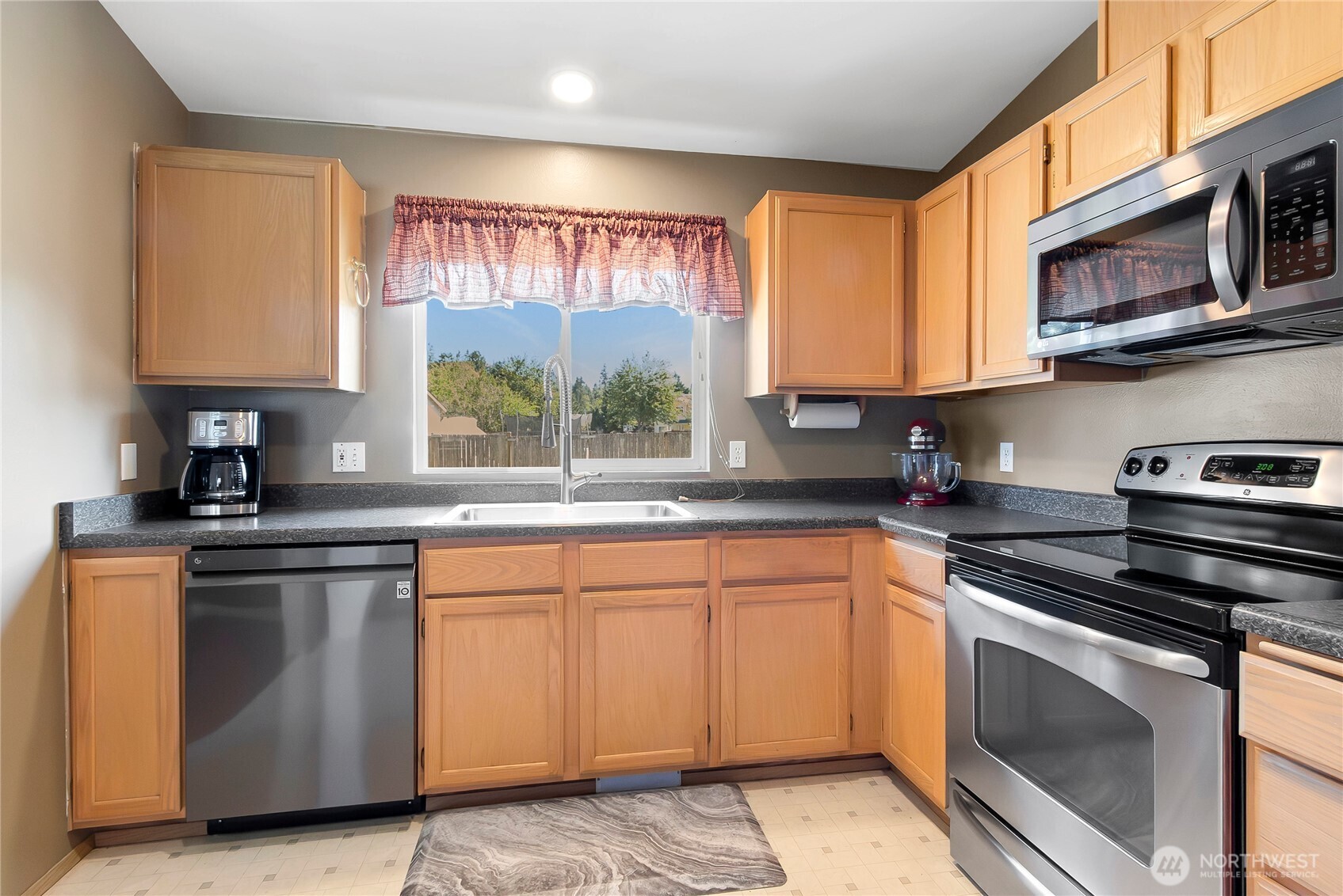 25320 153rd Street E