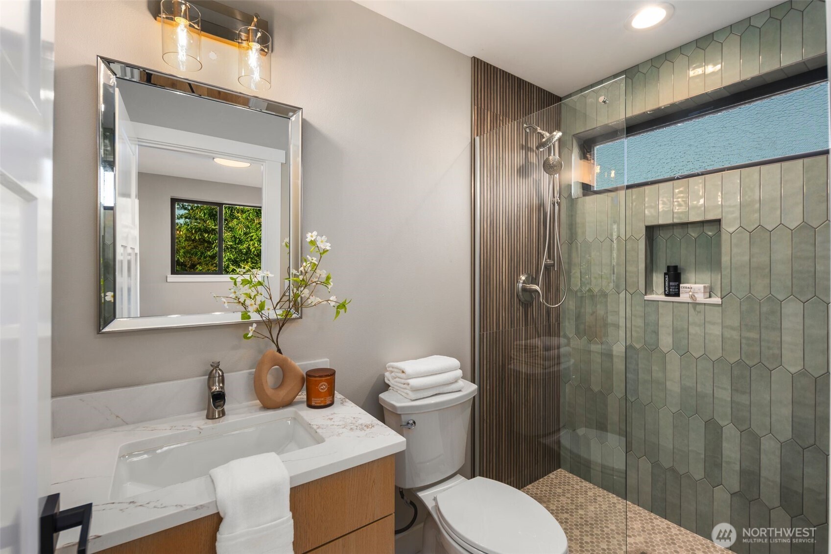 3720 36th Avenue SW Unit: B
