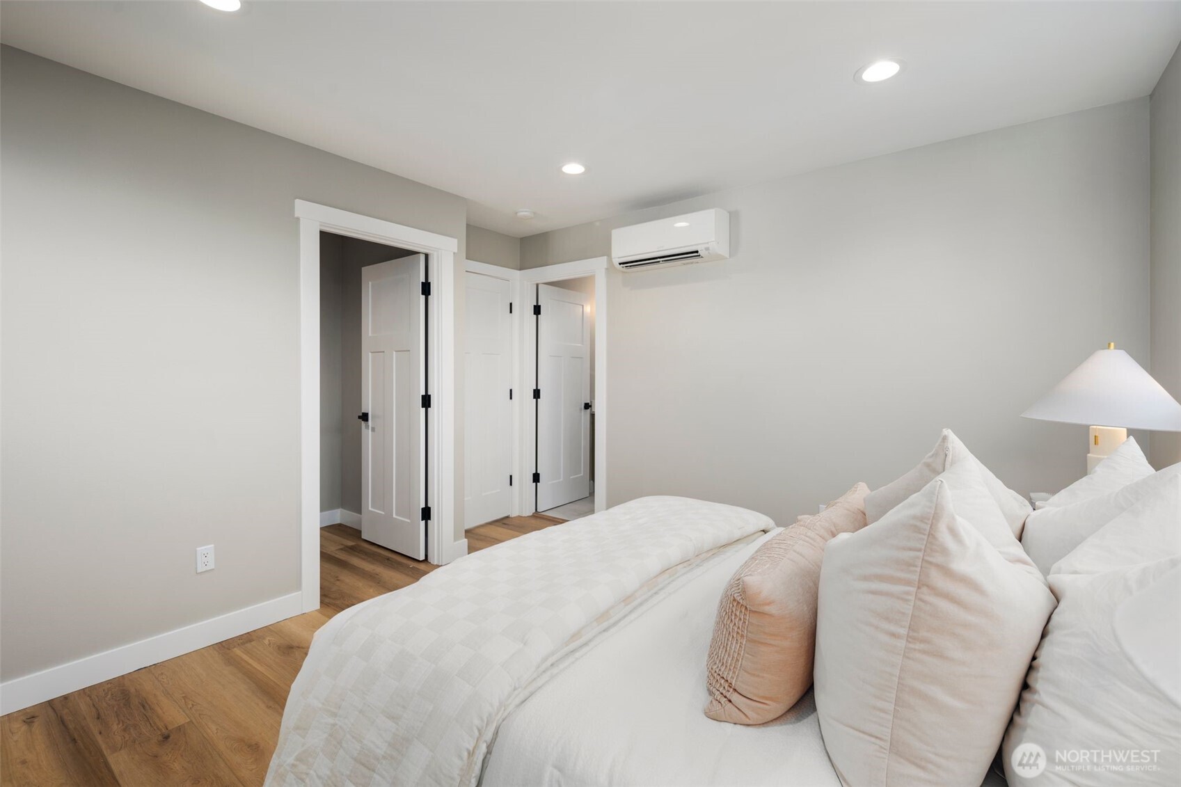 3720 36th Avenue SW Unit: B