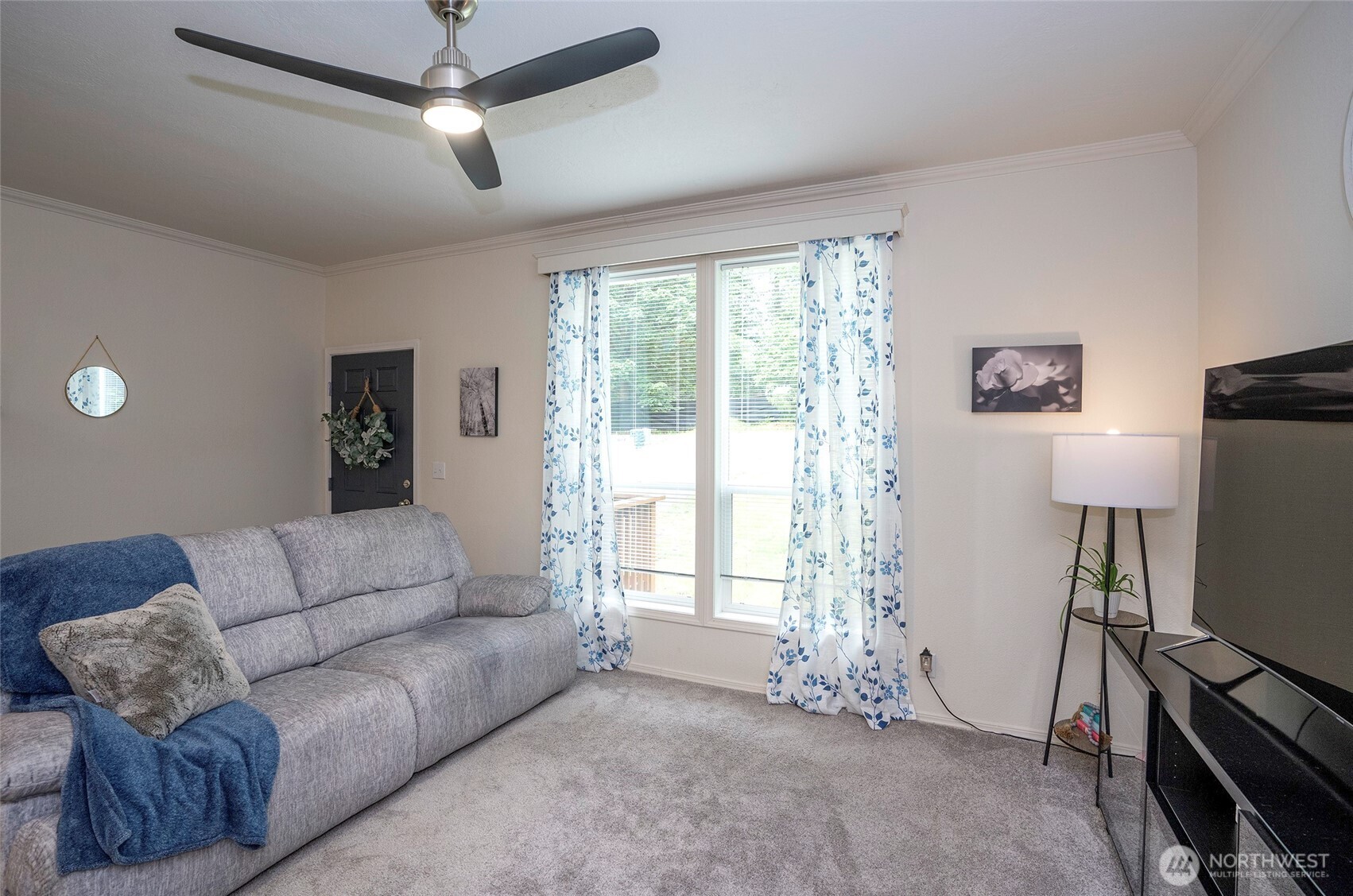 170 E Soundview Drive E
