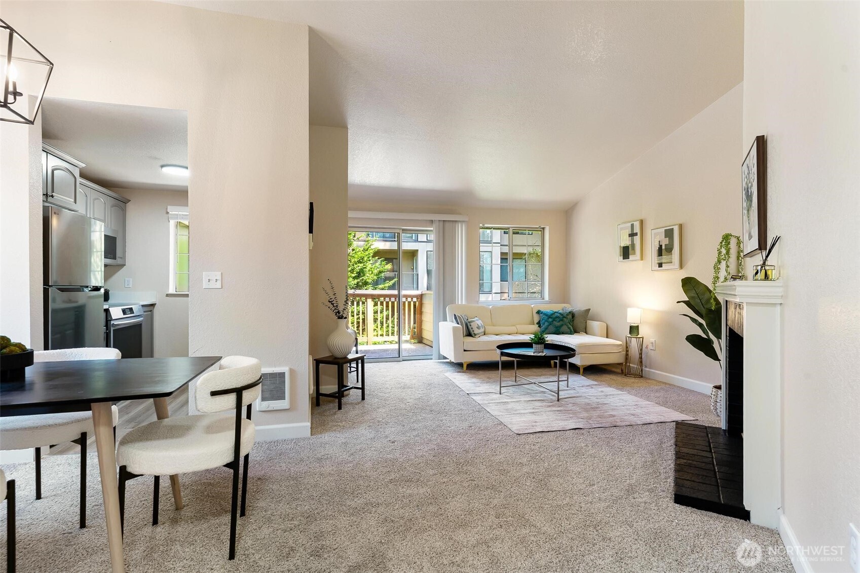 15433 Country Club Drive Unit: E301