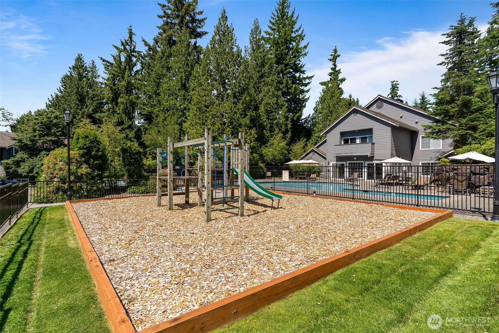 15433 Country Club Drive Unit: E301