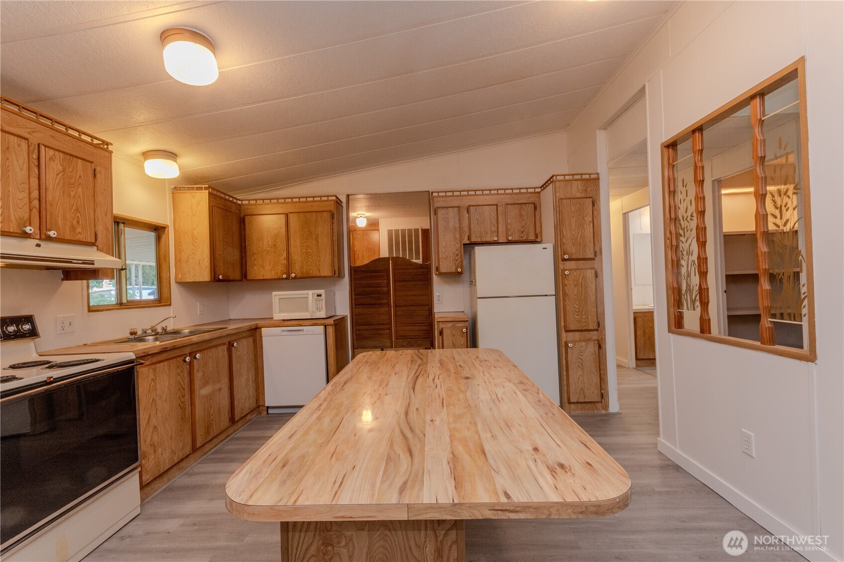 24443 Wicker Road Unit: 16