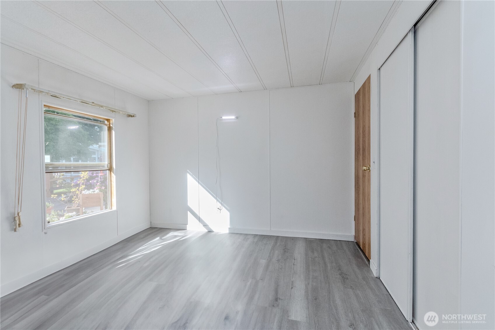 24443 Wicker Road Unit: 16