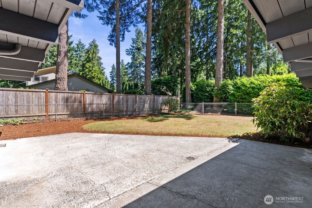 11101 Lake Steilacoom Drive SW