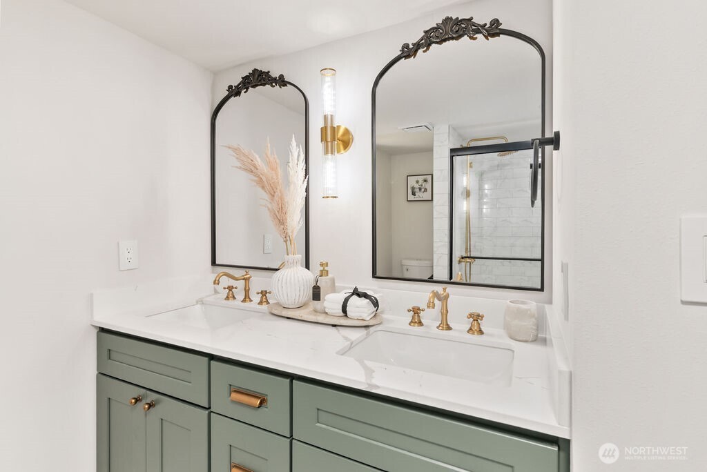 11101 Lake Steilacoom Drive SW